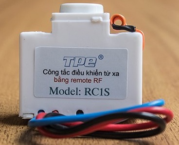 Công tắc điều khiển từ xa RC1S